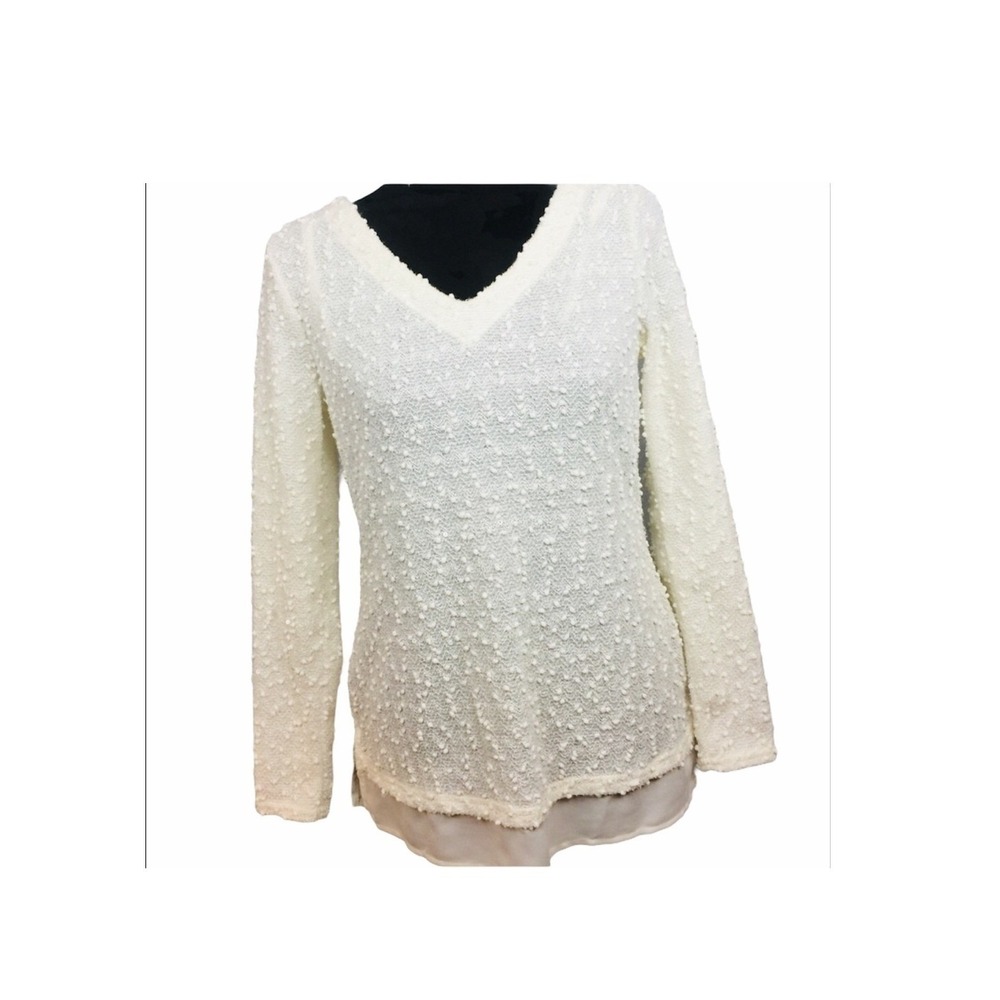 Apt 9 white sweater size small‎
